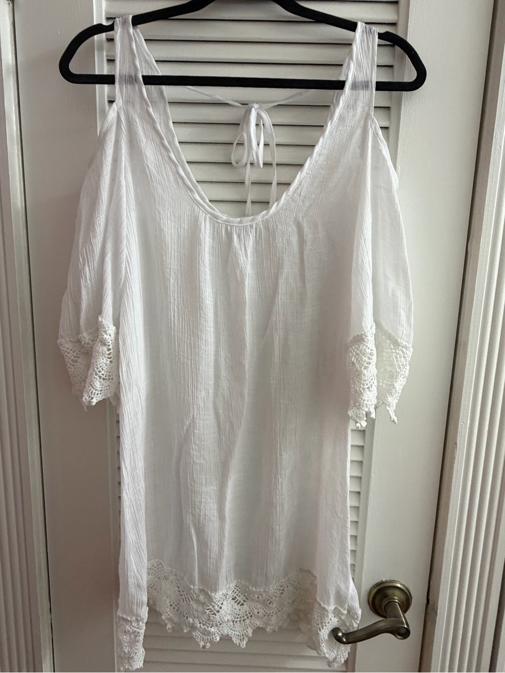 VENUS White Cold-Shoulder Cover-Up with Crochet Trim Size Large